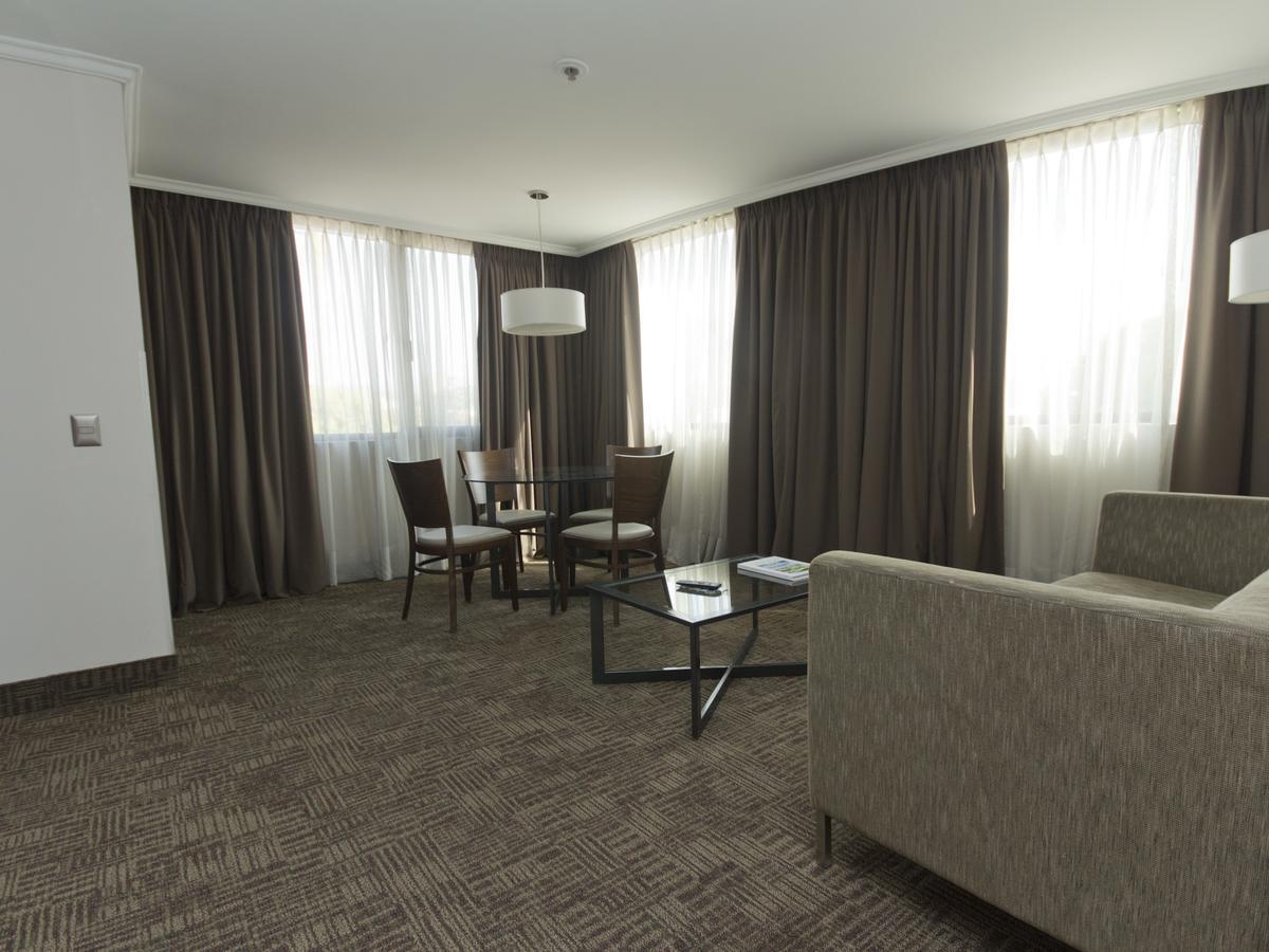 Hotel Director Vitacura Santiago Luaran gambar